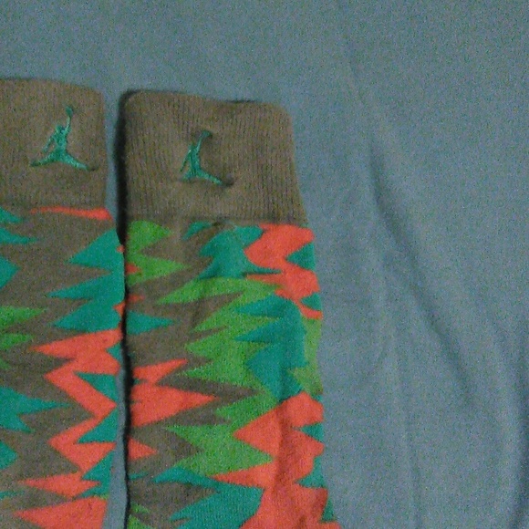 Clothes - Picture 2 of 3